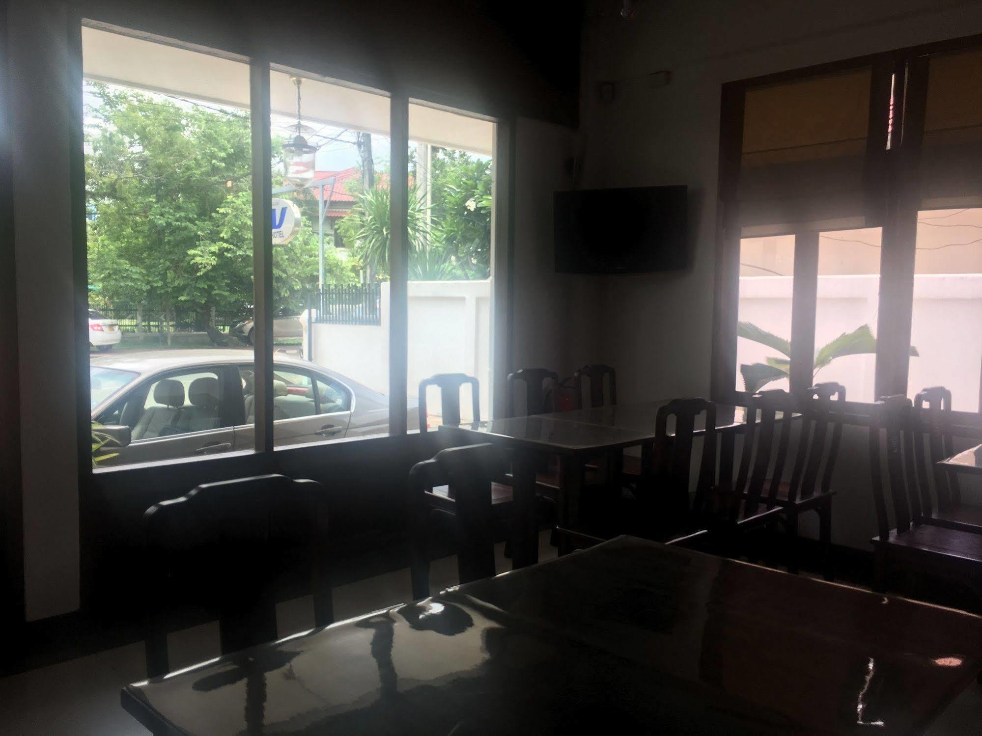 Av Hotel Vientiane Bagian luar foto