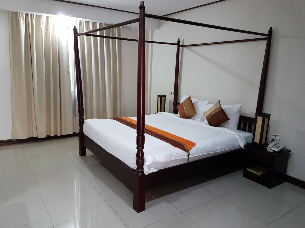 Av Hotel Vientiane Bagian luar foto