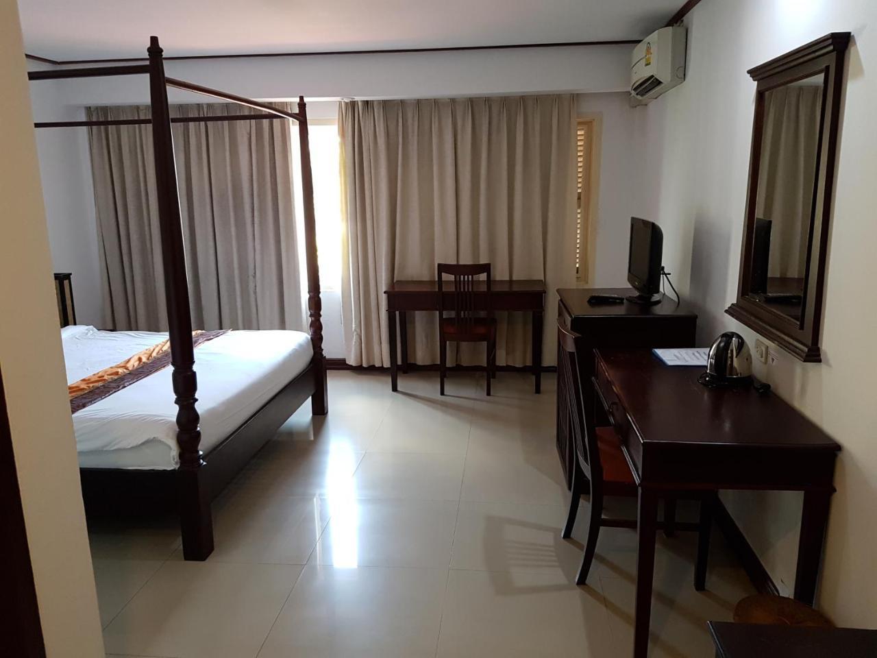 Av Hotel Vientiane Bagian luar foto